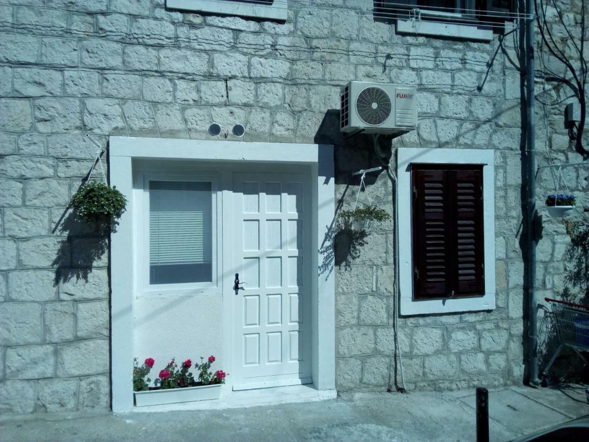 شقة سبليت  في Apartman Dario المظهر الخارجي الصورة